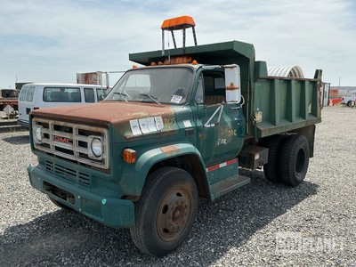 1987 GMC C6000 S/A Dump Truck