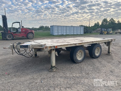 Utility Tool & Body M1061A1 Flatbed Trailer