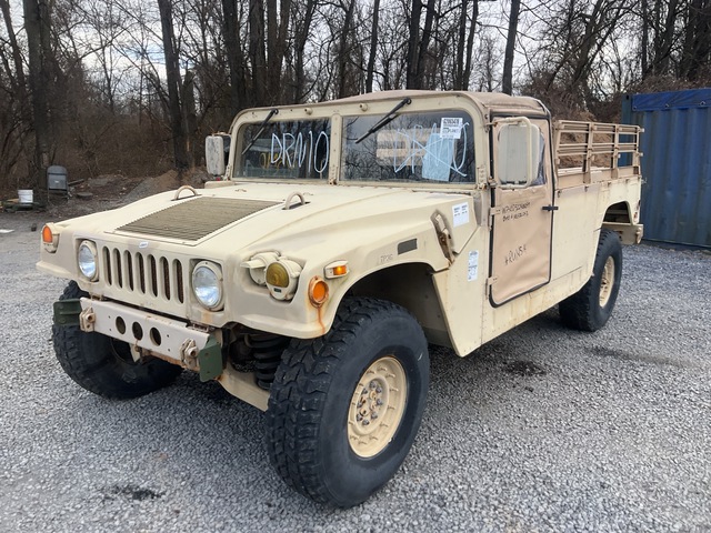 2005 AM General M1097R1 HMMWV 2 Door Soft Top w/Truck Body