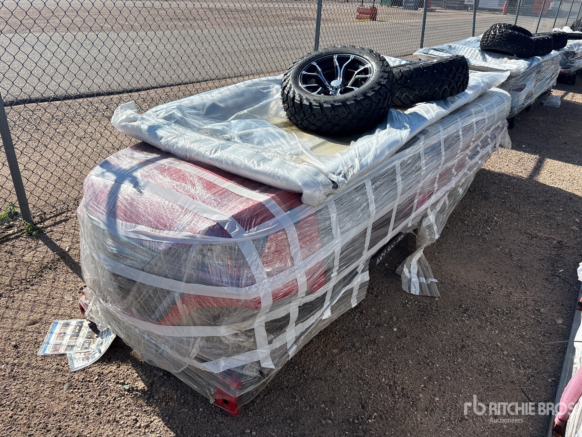 2026 Future FT-GC42S Electric Golf Cart (Unused)