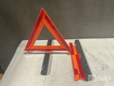(20) Triangular Highway Warning Reflector Sets w/Storage Cases