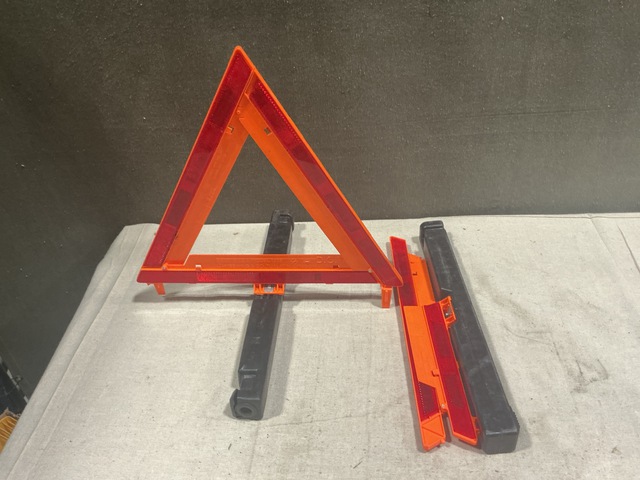 (20) Triangular Highway Warning Reflector Sets w/Storage Cases