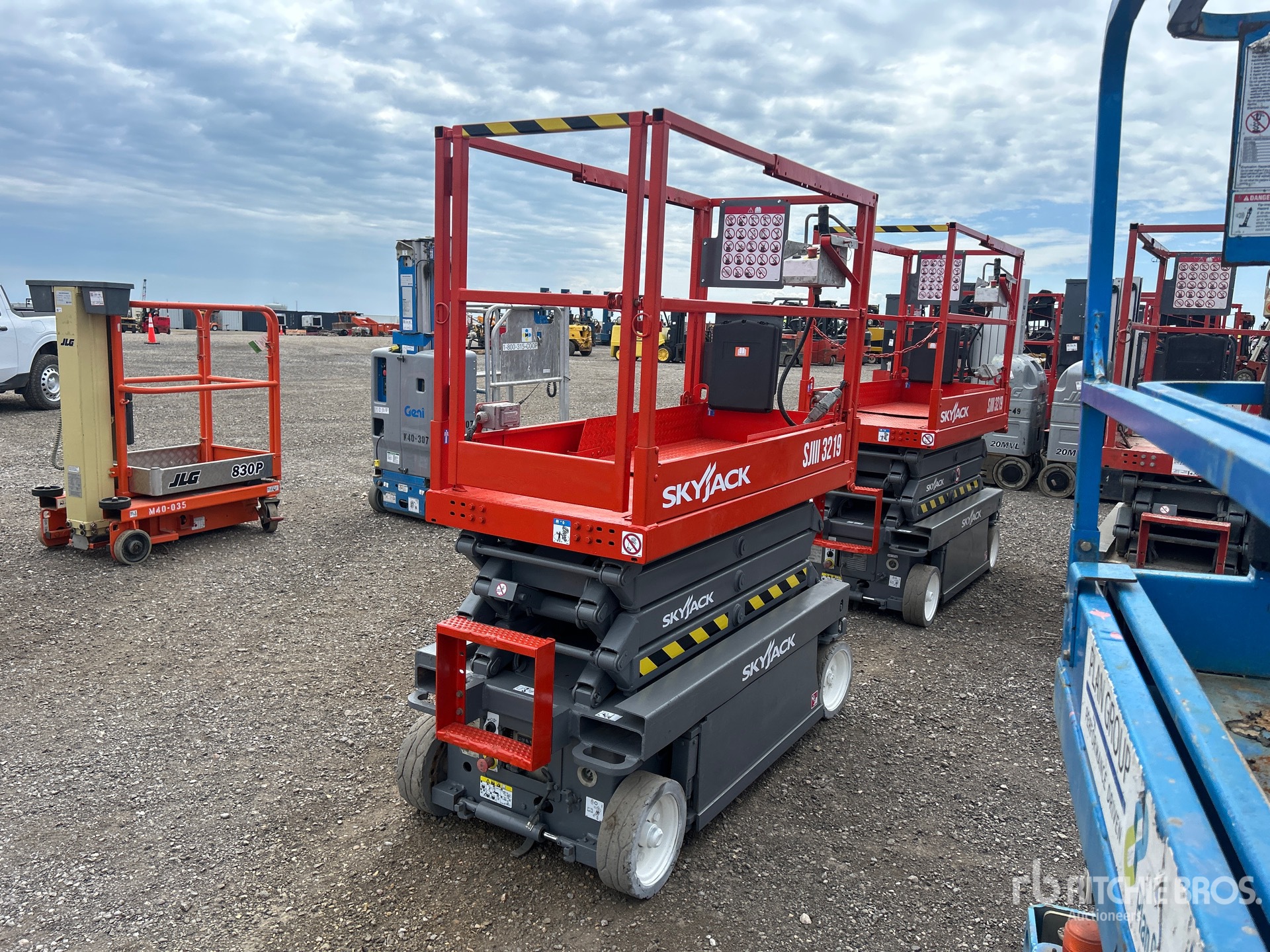2014 Skyjack SJIII3219 Electric Scissor Lift
