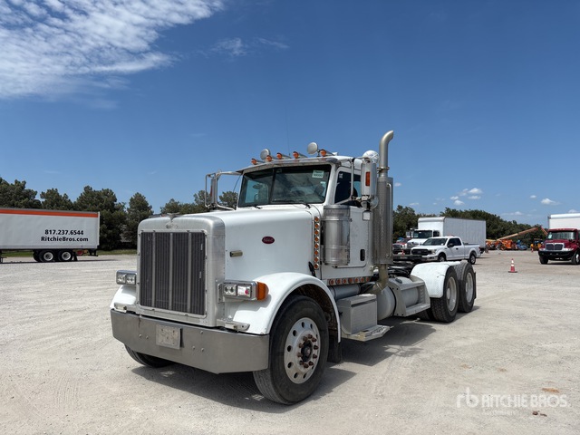 2005 Peterbilt 378 6x4 T/A Day Cab Truck Tractor