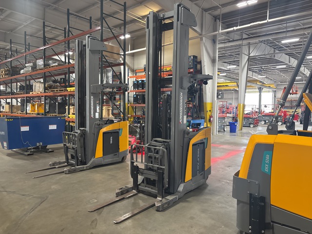 2018 Jungheinrich ETR335D 3500 lb Electric Forklift