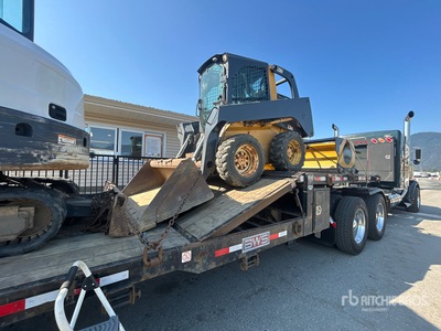 2013 John Deere 318D Skid Steer Loader
