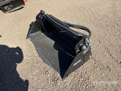 2026 Future FT-XKH39 39 in Multi-Purpose Mini Godet pour chargeuse à différentiel (Unused)