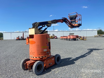 2014 JLG E300 AJP 2WD Electric Nacelle Articulée