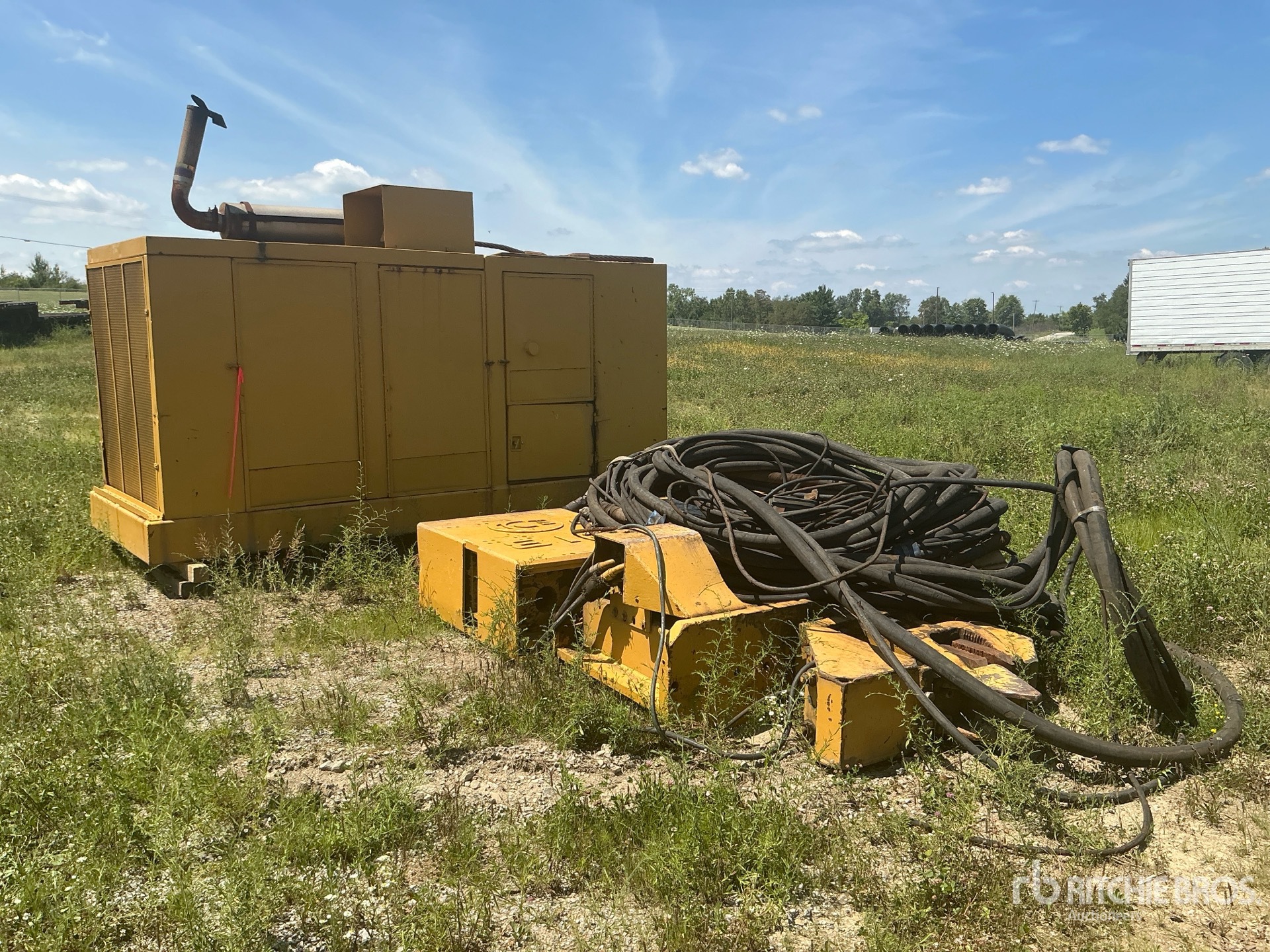 ICE 812 Pile Driver and Extractor