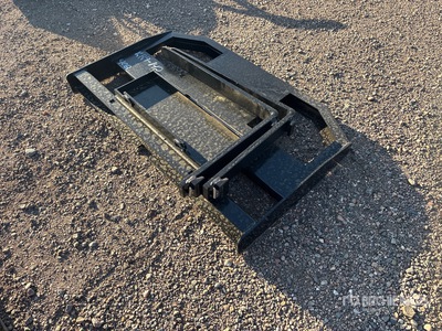 2026 GIYI GY-FR47 47 in Mini Skid Steer Forks (Unused)