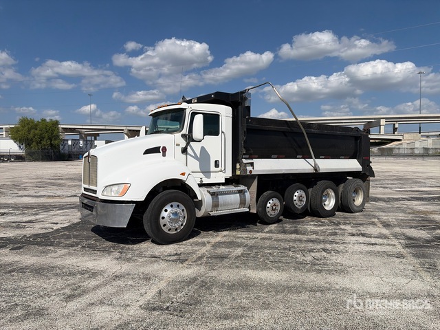 2015 Kenworth T400 10x4 Quad/A Dump Truck