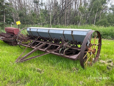 10 ft Antique Disc Seeder