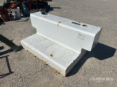 DeeZee Steel Benzinetank