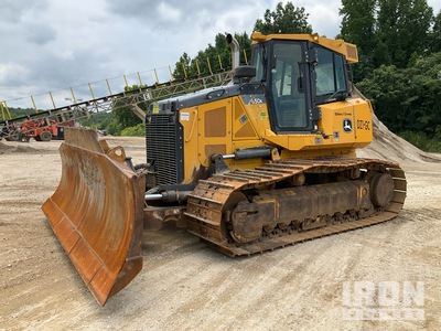 2017 John Deere 850K Bouteur sur chenilles