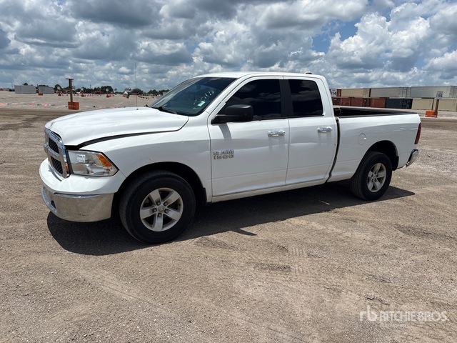 2018 Ram 1500 SLT 4x2 Extended Cab Pickup