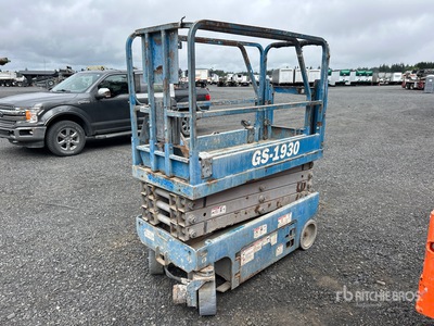 2013 Genie GS1930 Electric Elevador de tijera (Inoperable)