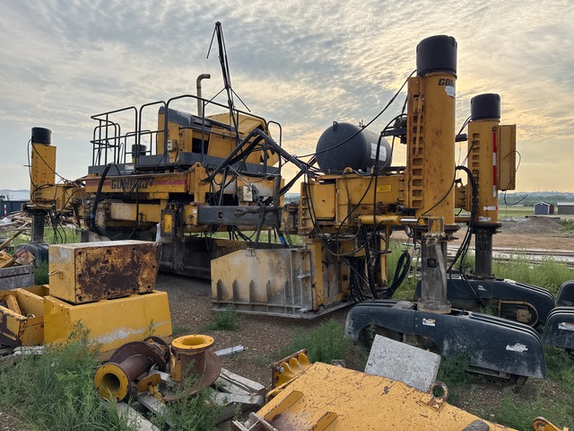 2003 Gomaco Commander III Concrete Paver