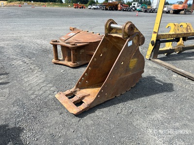 21 in Cleanup Godet d'excavatrice