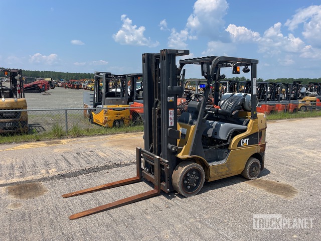 2020 Cat 2C5000 FL 4750 lb Cushion Tire Forklift