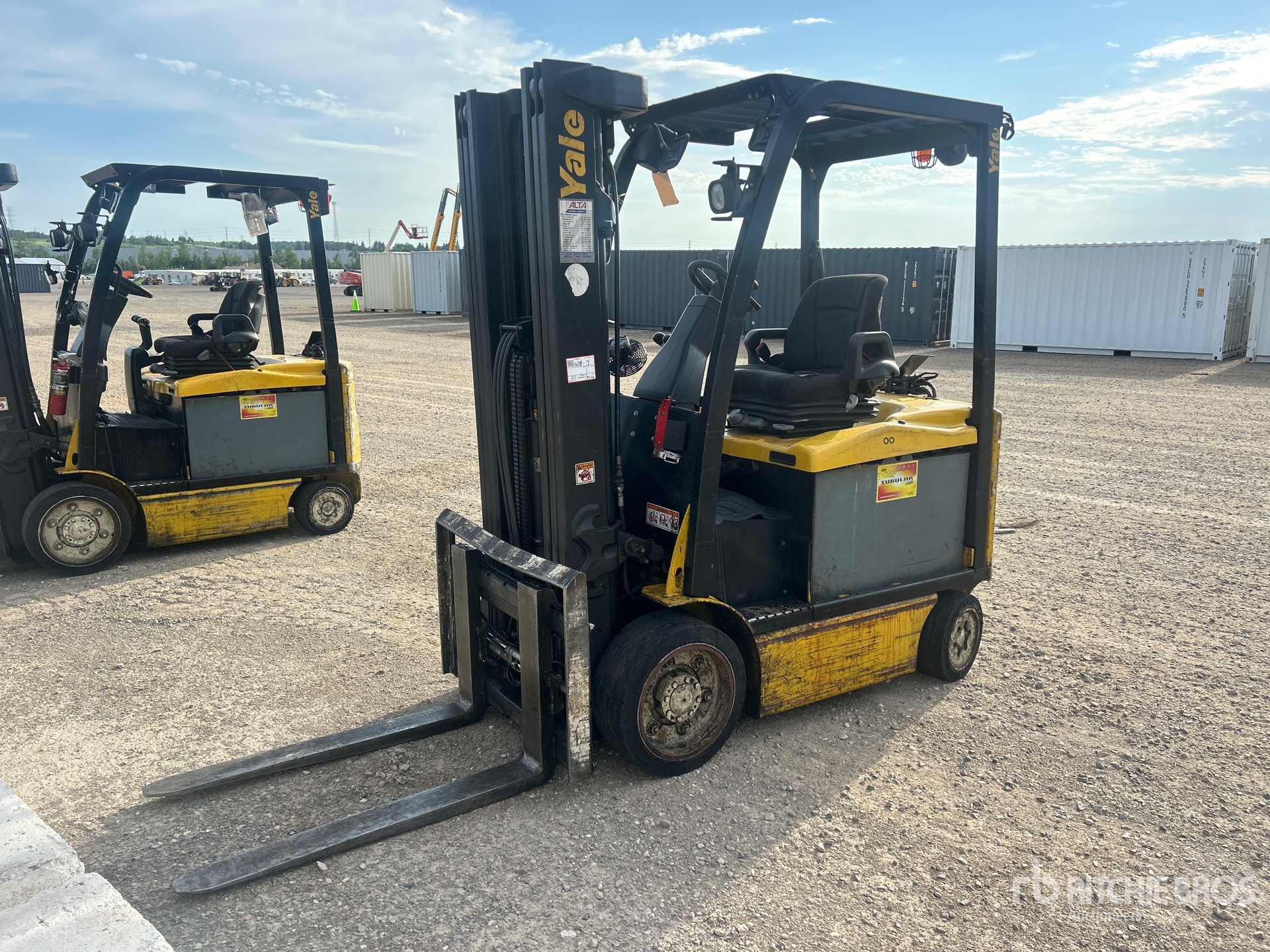 2022 Yale ERC060VG 5800 lb Electric Forklift