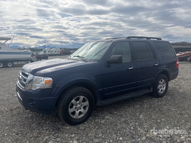 2010 Ford Expedition XLT 4x4 SUV