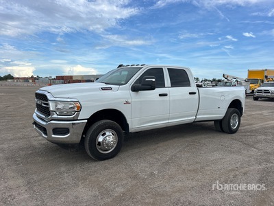 2023 Ram 3500 4x4 Crew Cab Pickup