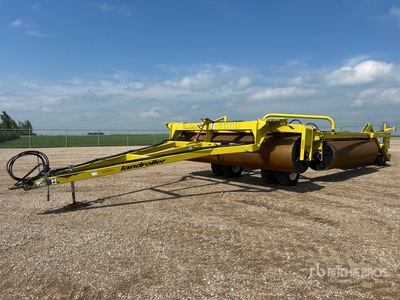 Degelman LR8064 64 ft Land Roller