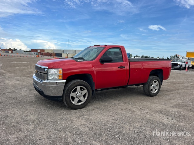 2014 Chevrolet Silverado 2500HD 4x4 Pickup