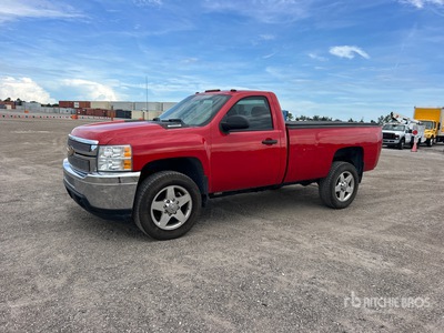 2014 Chevrolet Silverado 2500HD 4x4 Pickup