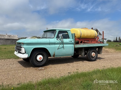 Chevrolet 30 4x2 Pickup