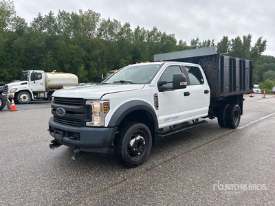 2018 Ford F-450 XL 4x2 Crew Cab Camión volquete