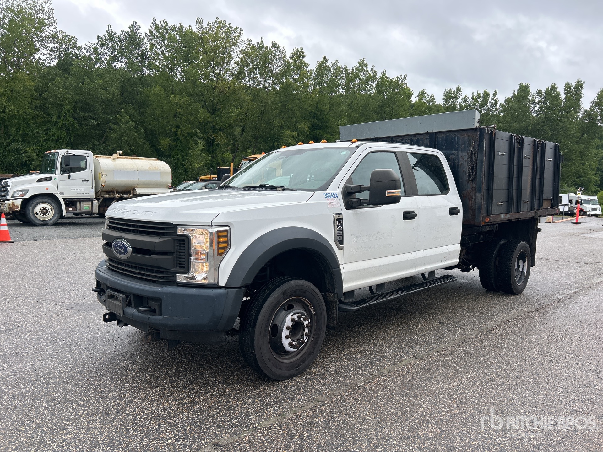 2018 Ford F-450 XL 4x2 Crew Cab Dump Truck