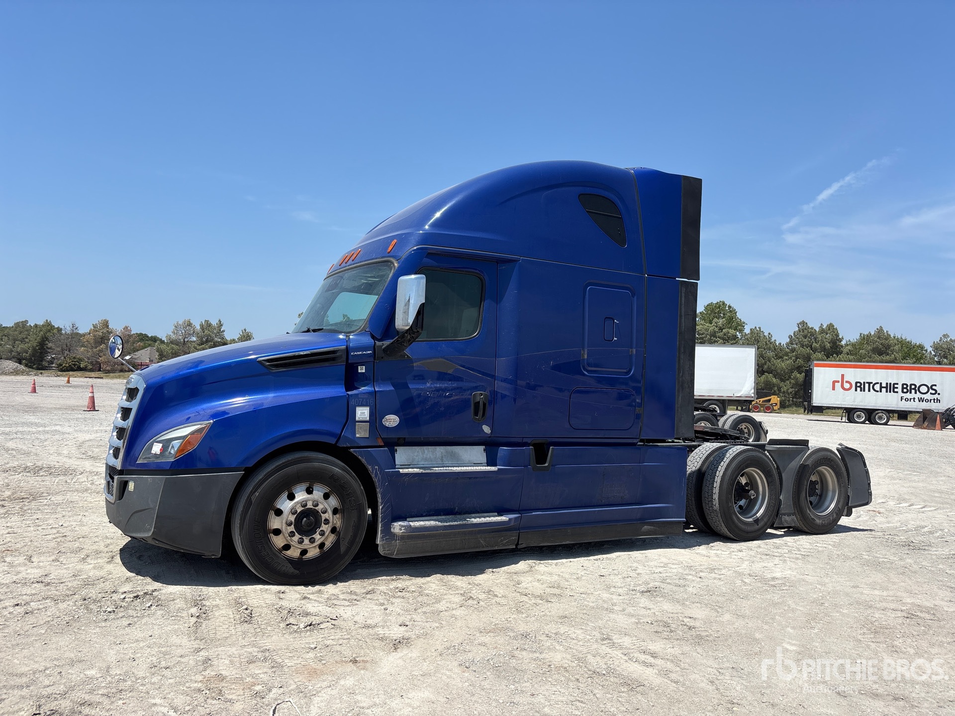 2022 Freightliner Cascadia 126 6x4 T/A Sleeper Truck Tractor
