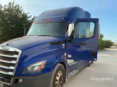 2022 Freightliner Cascadia 126 T/A Sleeper Truck Tractor