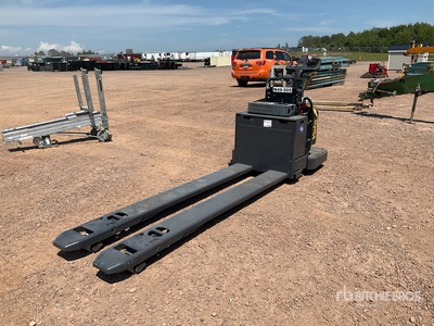 2021 Yale MPE060LVHN24T2796 6000 lb Electric رافعة الباليت