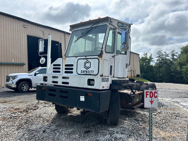 Capacity TJ6500 4x2 Spotter Truck (Inoperable)
