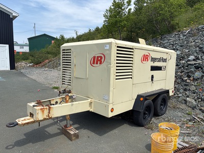 2006 Ingersoll Rand 825 825 cfm Mobile Compressore