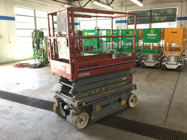 2011 Skyjack SJIII-3219 Electric Scissor Lift