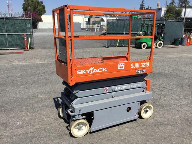 2012 Skyjack SJIII 3219 Electric Scissor Lift