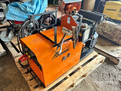 Acklands 140 A Arc Engine Driven Welder