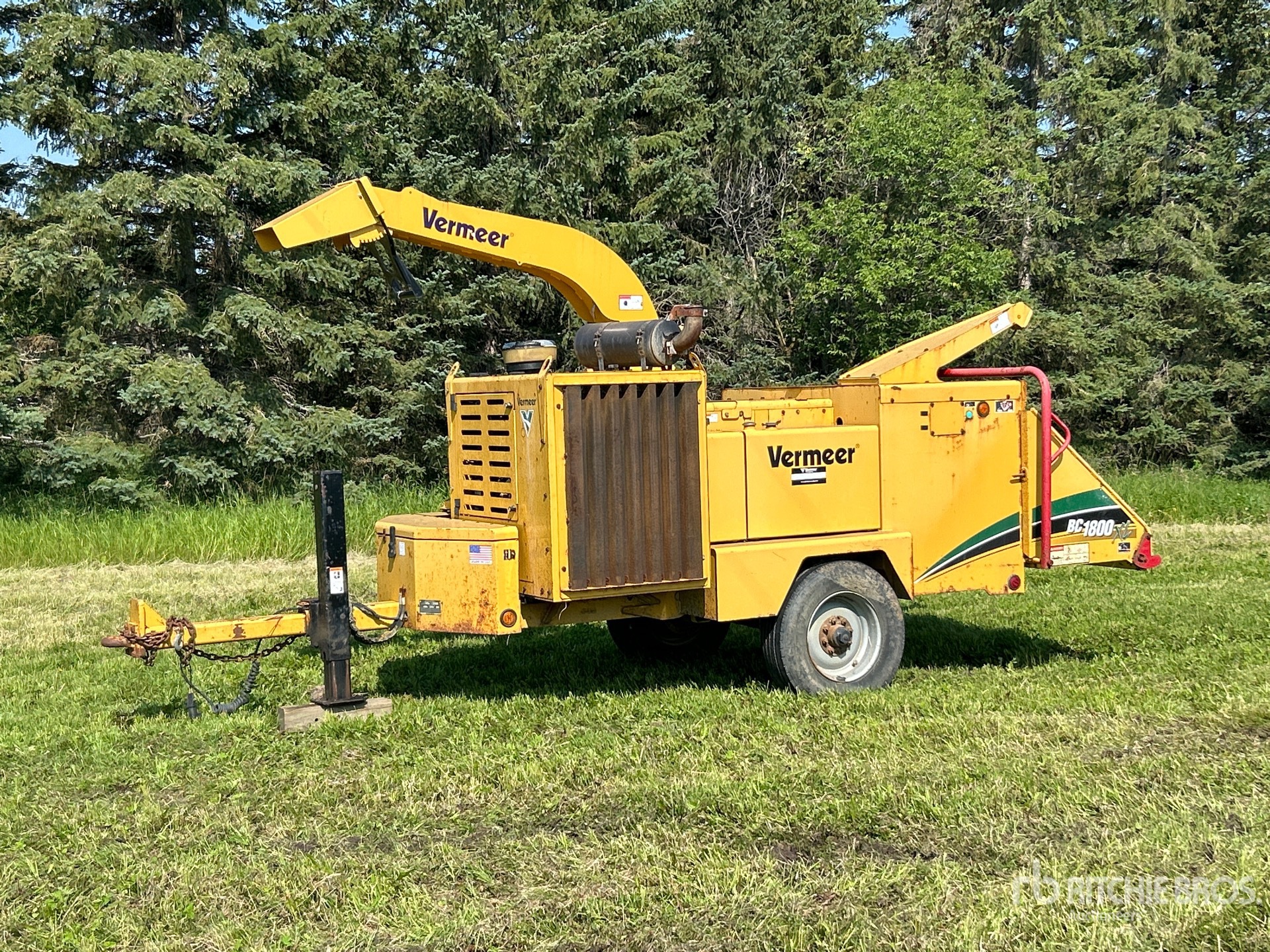 Vermeer 1800XL Tow-Behind Wood Chipper