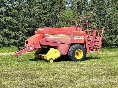 New Holland 2000 Big مكبس مربع