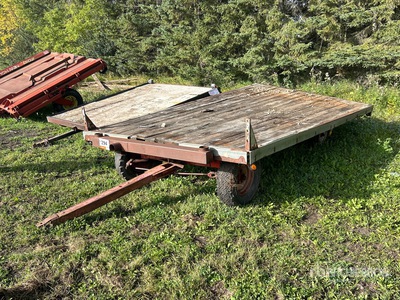 16 ft Bale Wagon Varios remolque