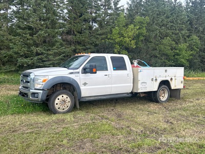 2011 Ford F-550 4x4 شاحنة خدمة