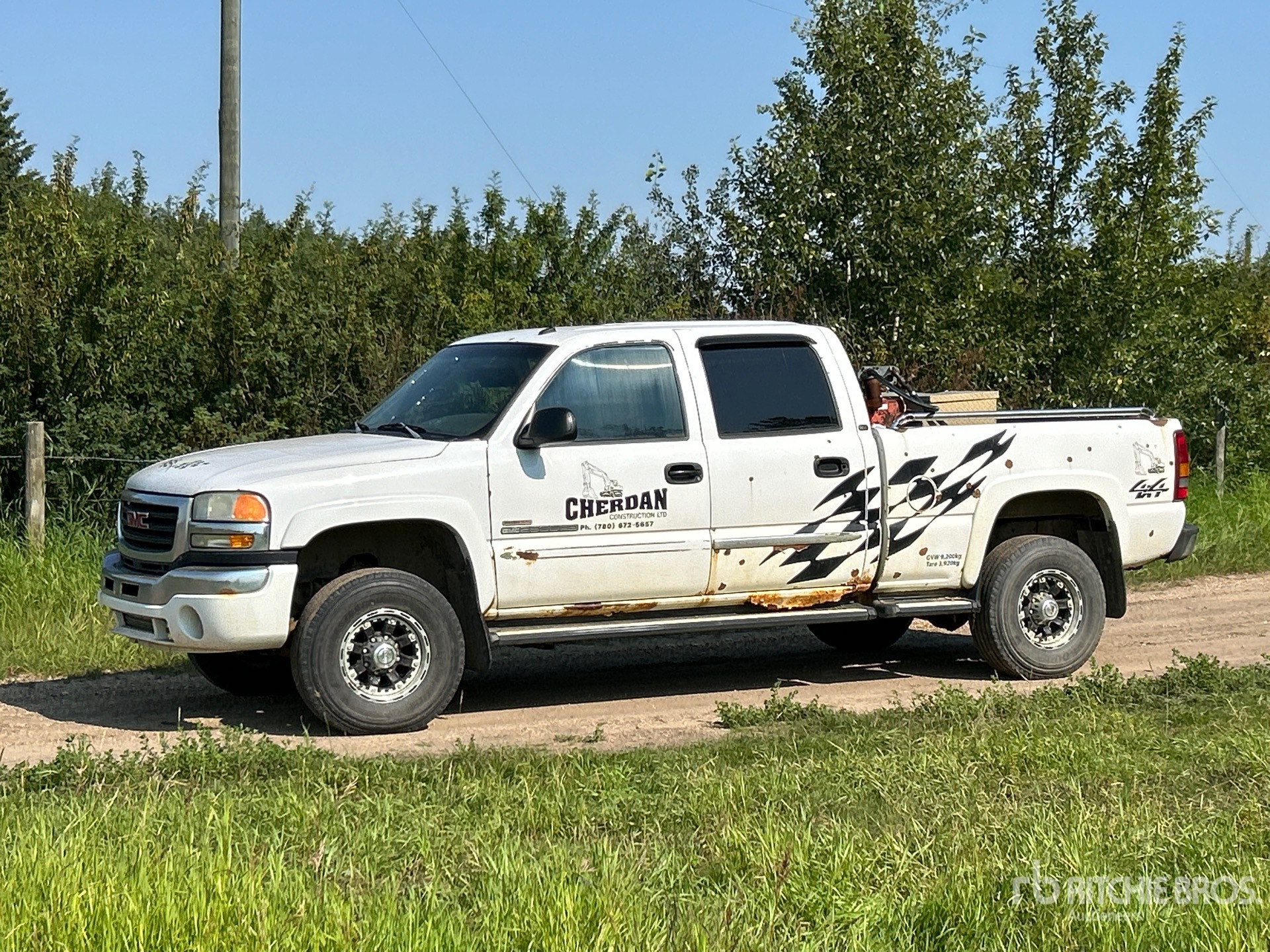 GMC SLT 4x4 Extended Cab Pickup