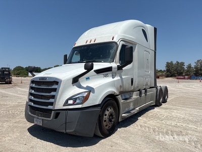 2018 Freightliner Cascadia 126 6x4 تراكتور شاحنة كابينة النوم (ثنائية المحور)