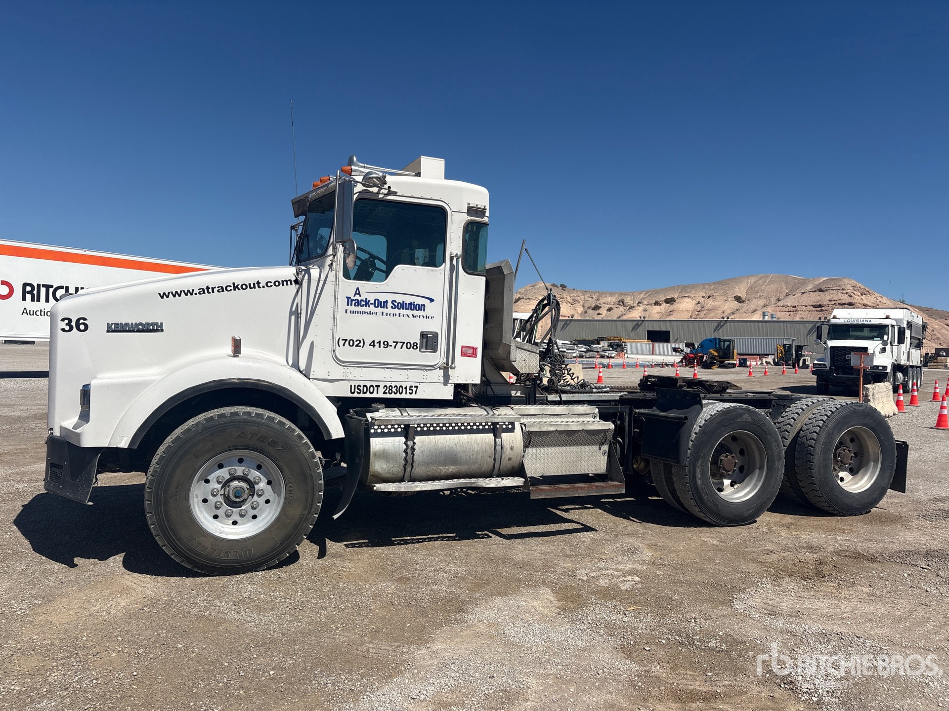 Kenworth T800 6x4 Heavy Haul T/A Day Cab Truck Tractor