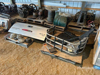 Mudflaps, Tailgate, Wheel Caps, Floor Mats Divers