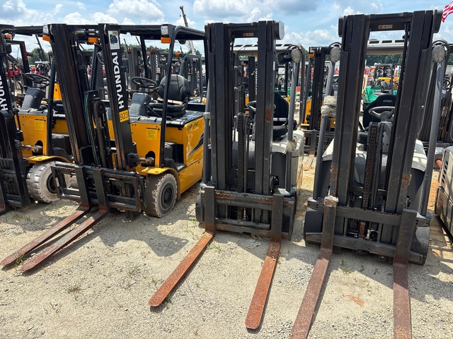 2019 Crown SC5245-40 4000 lb Electric Forklift