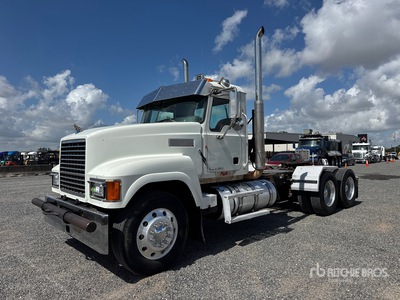 2014 Mack CHU613 6x4 Cabeza Tractora Cabina Corta